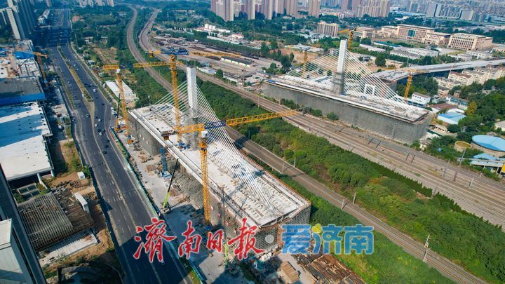 项目强省会｜斜拉索全部完成 济南开源路转体斜拉桥进入转体倒计时