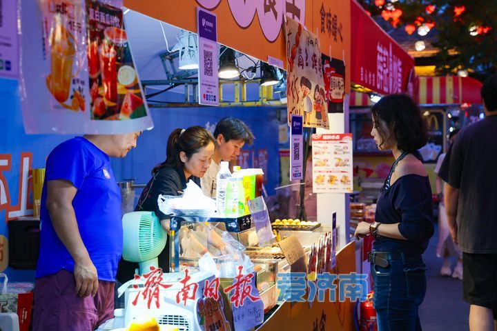 晚风醉泉城 泉城精酿啤酒节点燃上新街夏夜烟火