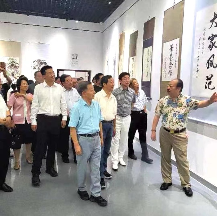 “齐鲁墨韵——吴永福中国画巡回展”第四站（临朐）暨捐赠仪式在潍坊临朐举办