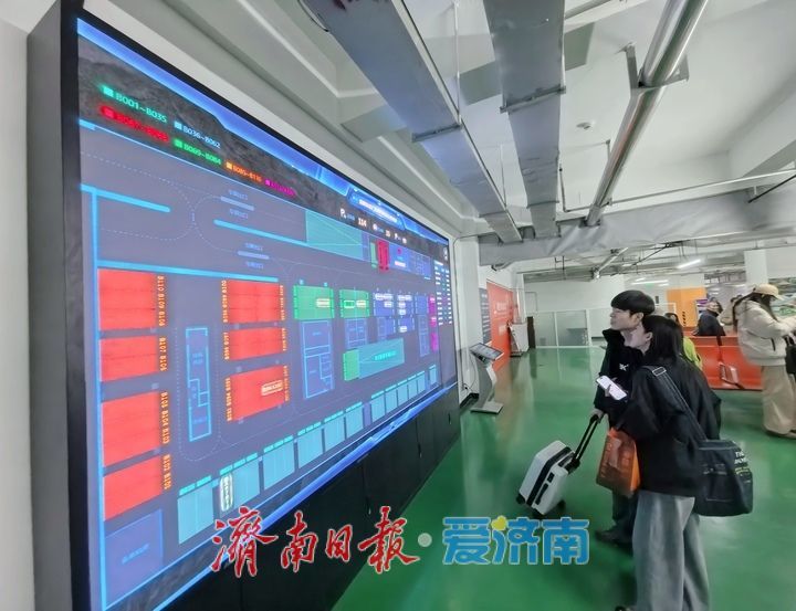 从“人找车”到“车等人” 网约车智行服务系统“e站通”在济启用