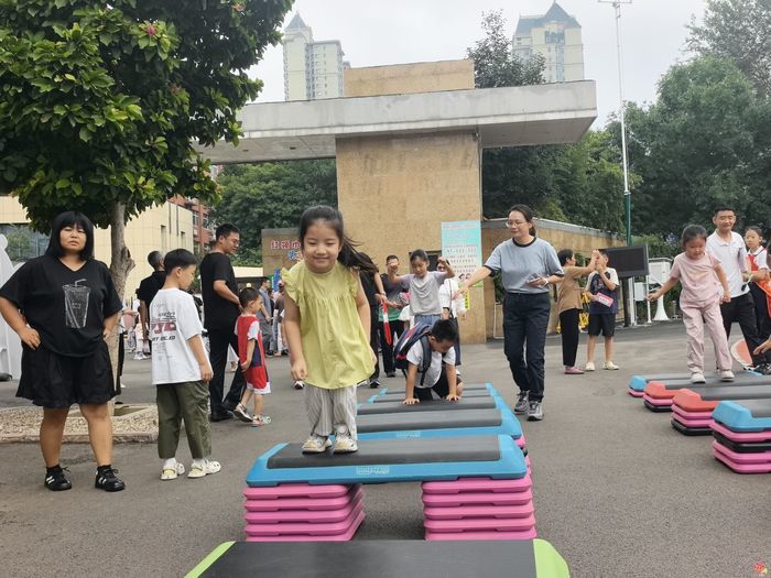 星光筑梦启新程 五育润心向未来 —— 济南市文化东路小学举行一年级新生入学仪式