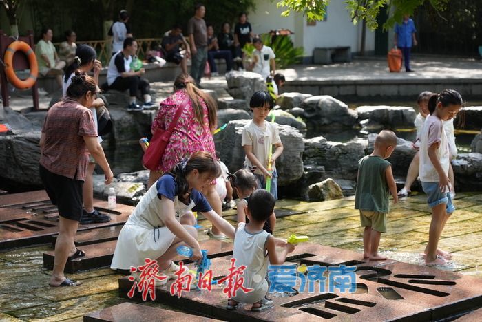 高温炙烤下的泉水“透心凉”
