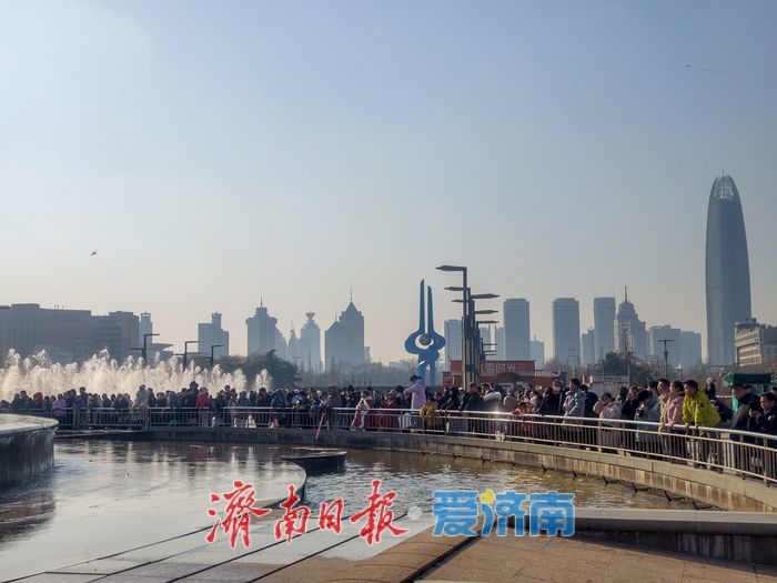 泉城年味浓，欢喜迎新春