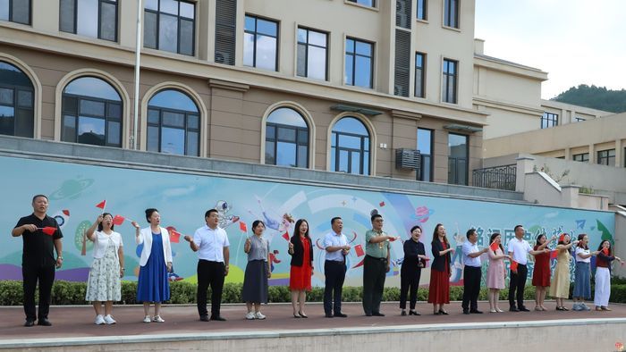 济南市市中区润泽学校小学部2026年秋季开学典礼隆重举行