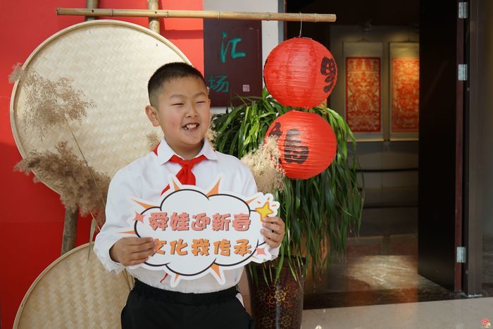 写春联、唱年戏、录团圆——“舜娃”喊你投稿晒年味！