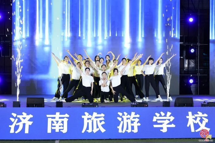 青春无界 艺绽芳华 ——济南旅游学校首届“青春·无界”学生节艺术节圆满落幕