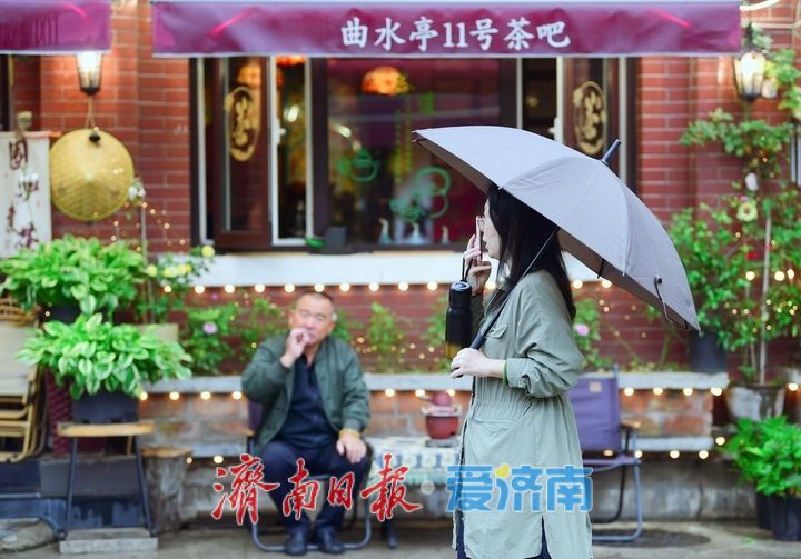 一年四季 泉在济南丨秋雨霏霏润泉城，漫游古巷听雨声