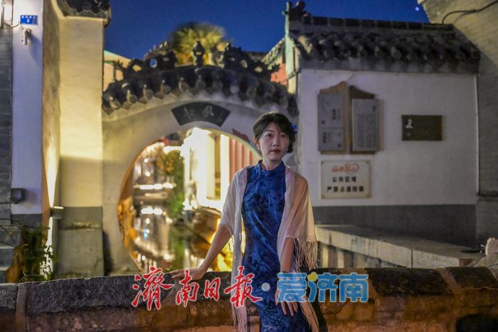 起凤桥春夜人气不减 成夜间拍照打卡热点