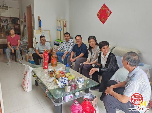 济南市规划设计研究院赴双报到社区走访慰问