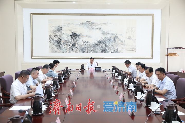 市政协党组召开会议 学习贯彻习近平总书记重要讲话重要指示重要文章精神