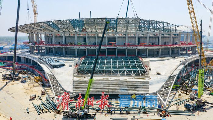 黄河体育中心体育馆建设进展顺利 钢结构屋盖施工有序推进