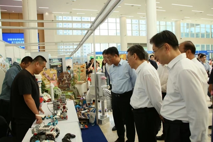 2024年全国科普日济南市主场活动举行，济南市科技馆东馆、历下区科技馆正式对外开放