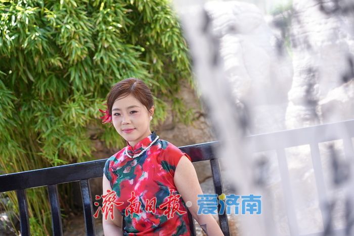 一年四季 泉在济南丨济南老城古韵引新潮 簪花旗袍民族服饰迎打卡热