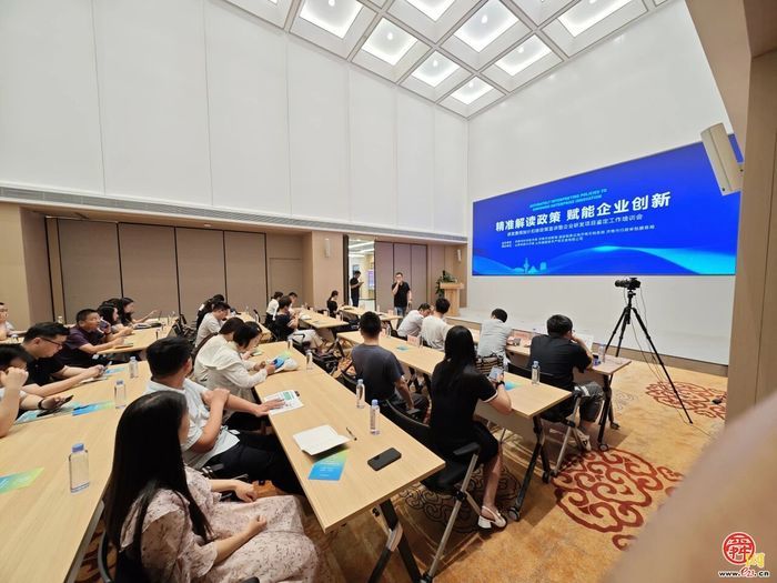 【“八五”普法集锦】市行政审批服务局：法治宣传提质增效 特色品牌赋能发展