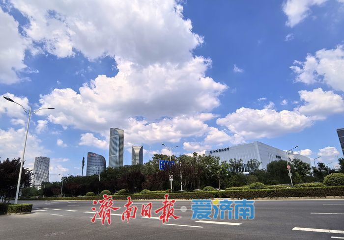 一年四季 泉在济南丨济南上空现“棉花糖”云 夏日晴空秒变童话世界