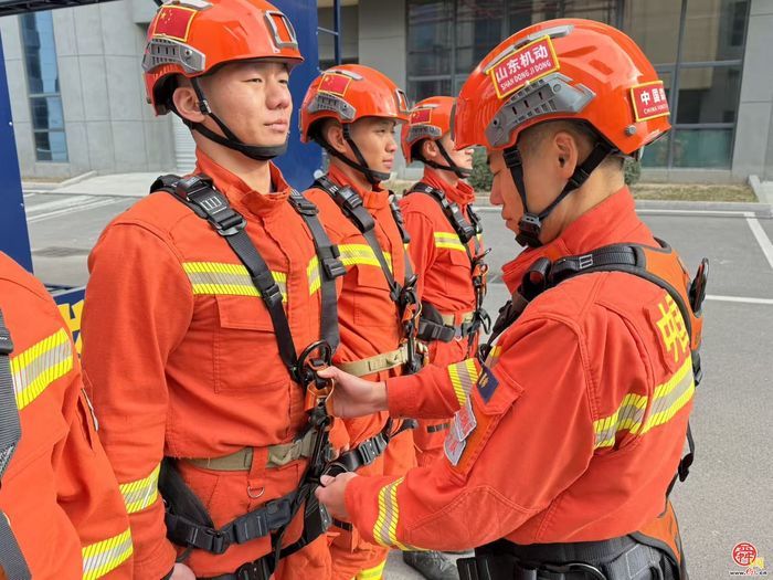 砺剑寒冬练精兵｜山东机动队伍深入推进绳索救援技术训练攻坚