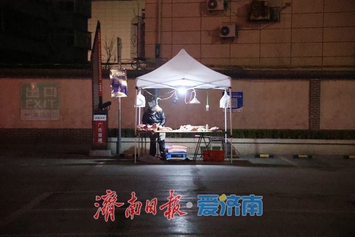 济南老东门早市：凌晨四点半开始的市井人生