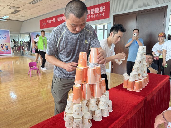 济南举办首届“泉新全益杯”残障人士趣味运动会