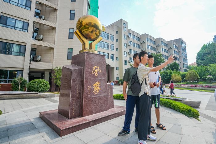 校园开放日，省实验中学这些设置成“团宠”