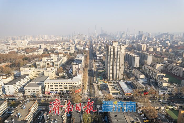 济南轨道交通多站点围挡集中“退场”，城市道路“换新”归来