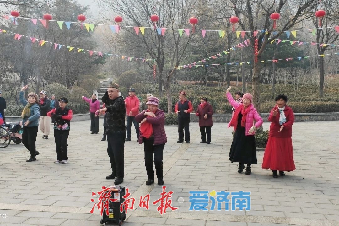 “泉”在济南过大年｜“一城山色·登山打卡”登高贺岁闹新春