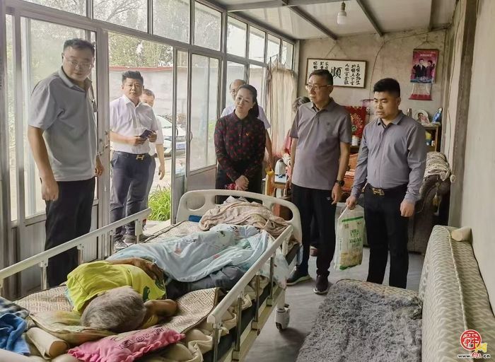 集福泉城聚合力 爱心善行暖乡村