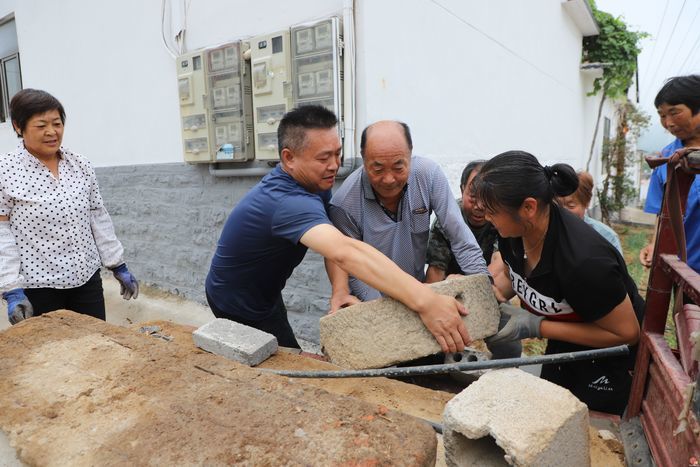 济南市市场监管局一名驻村第一书记获全市表扬