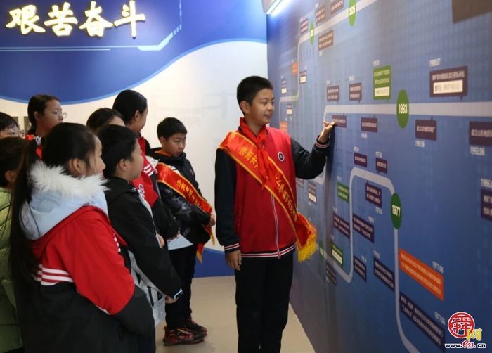 “出彩中国娃”德育课程之“公益行”——2021级6班“探地矿奥秘，赴科学之约”走进省地质测绘院实践活动