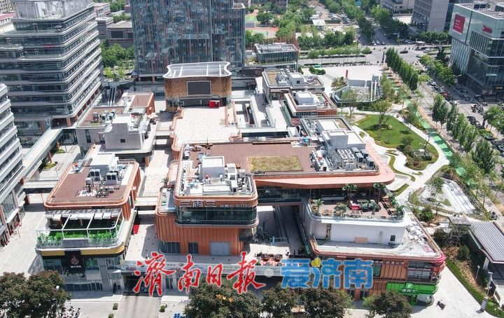 冲刺开街，记者探访济南CBD首座“公园商业开放式街区”