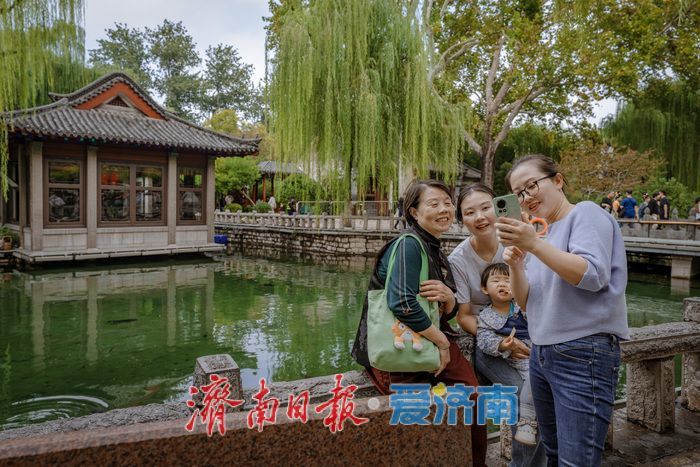 济南趵突泉水位达 29.58 米 国庆引客纷至沓来