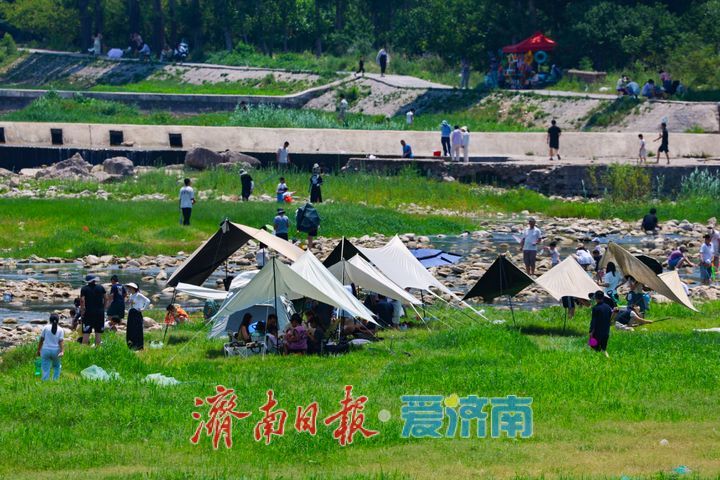 仲宫营而村端午露营热潮拉满山野氛围感
