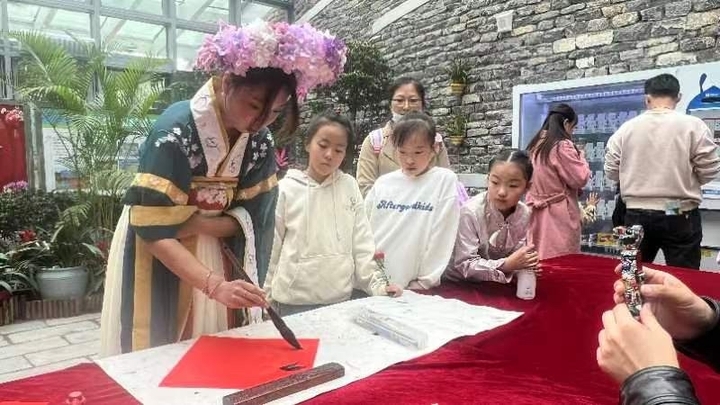 “泉”在济南过五一 