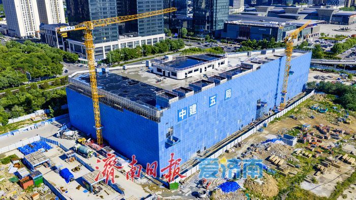 新节点！济南西客站片区重点配套项目停车楼主体顺利封顶