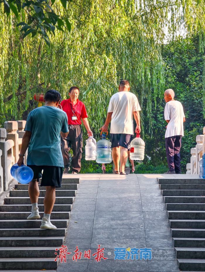 清晨泉韵悠悠 烟火日常诠释泉城宜居温度