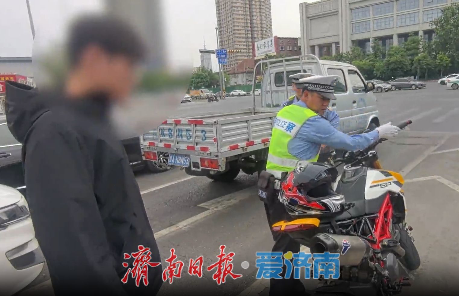 拒绝摩托车“轰鸣”扰民 我市严查改装飙车违法行为