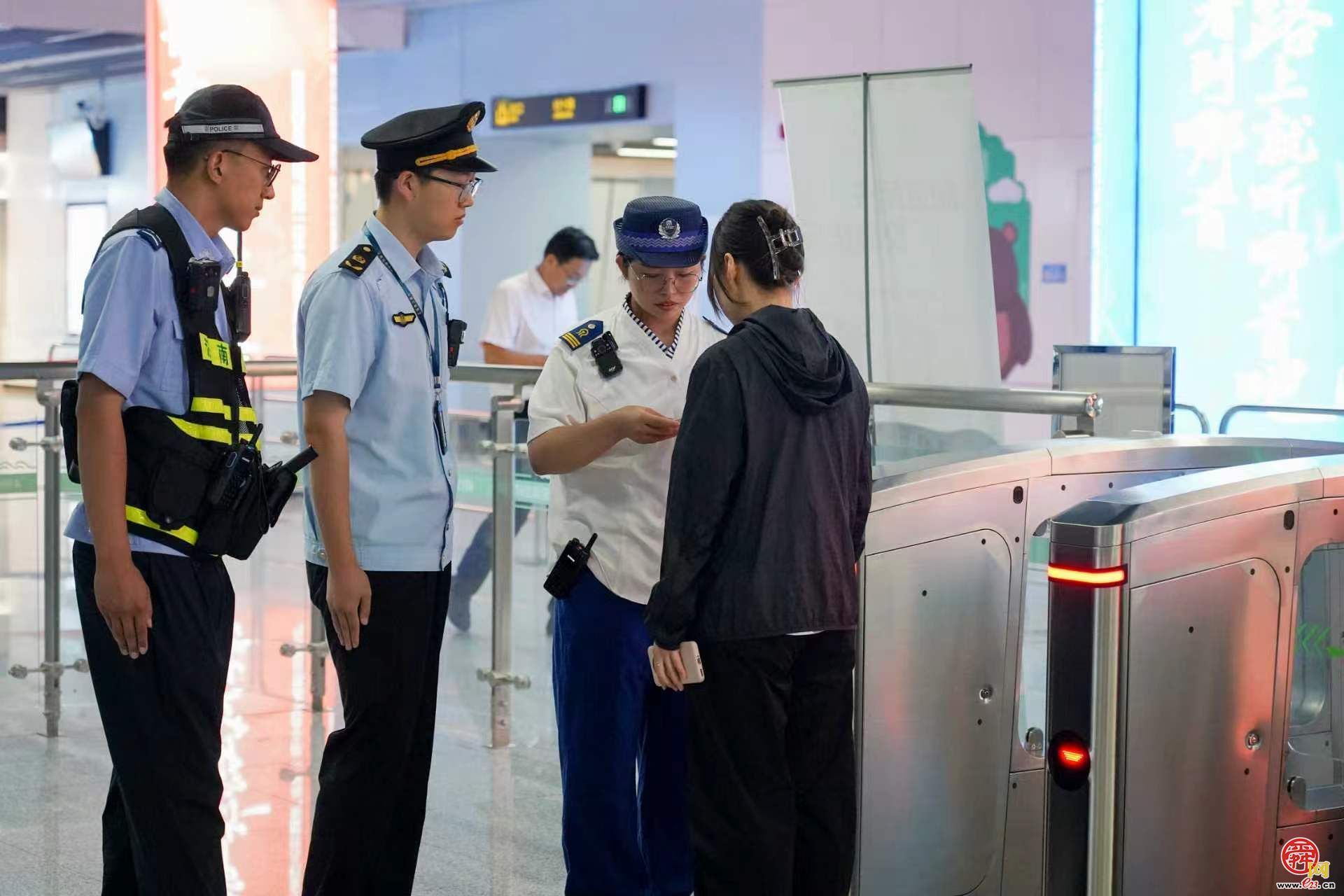 月查违规千余起 济南开展公共交通乘车秩序整治