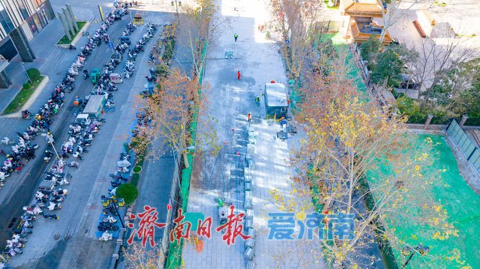 项目强省会｜泉城路“老街新装”：核心区石板路面初现雏形