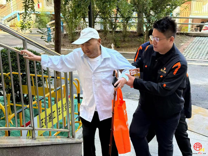 青春暖夕阳 热力护安康 济南热力集团开展“金晖助老”志愿服务活动