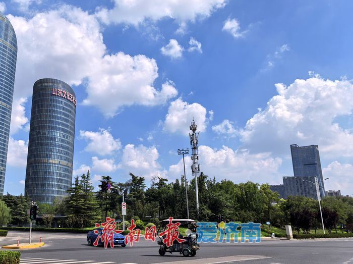 一年四季 泉在济南丨济南上空现“棉花糖”云 夏日晴空秒变童话世界