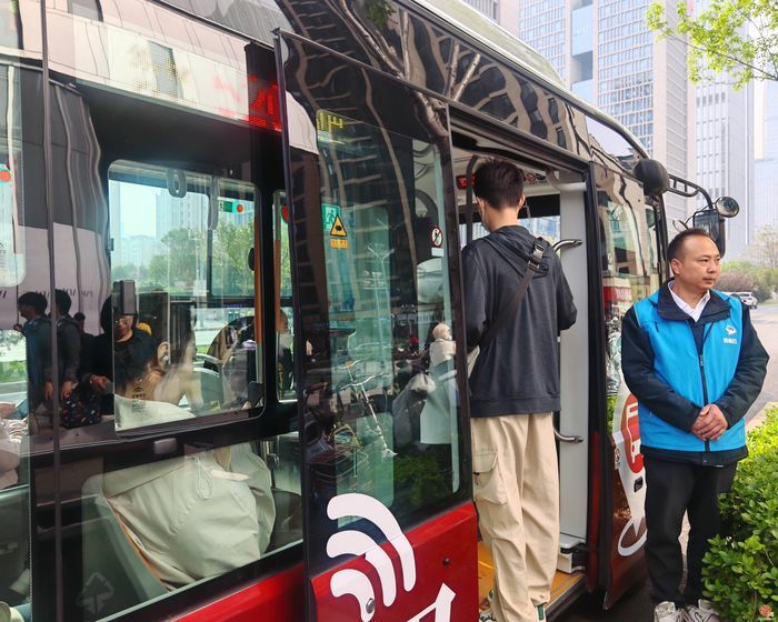 地铁站直达写字楼  济南CBD“街区约巴”打通公共交通通勤最后一公里