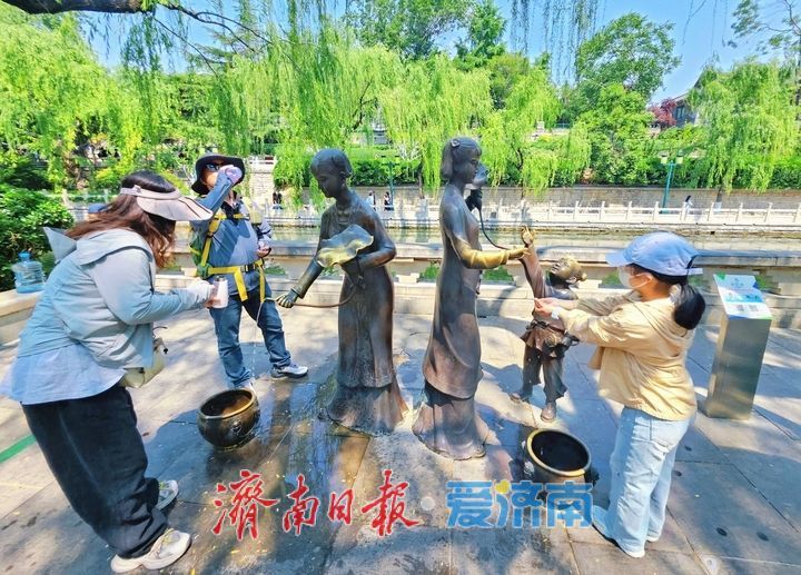 一年四季 泉在济南丨气温攀升觅清凉 黑虎泉直饮水成泉城消暑“网红”
