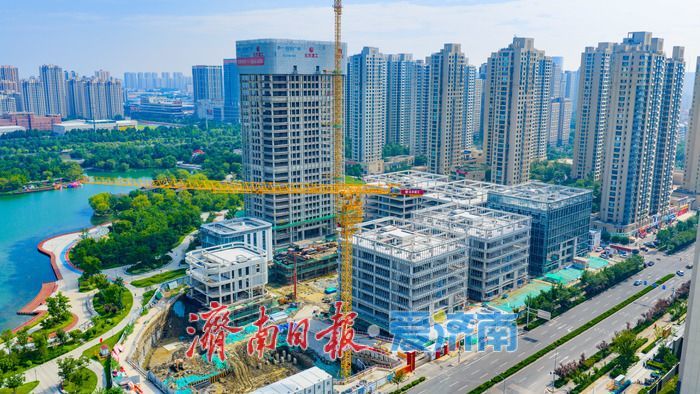 高低错落商务集群落地城北 白金广场勾勒城市全新轮廓