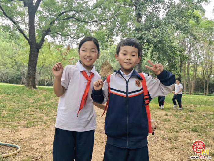 探秘森林秋色，邂逅自然生态 ——济南市北苑小学开展秋游活动