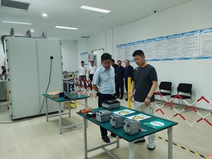 沈阳市应急管理局来我市调研安全生产考试工作