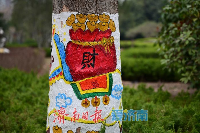 一树一画一风景 花圃公园解锁游园新乐趣