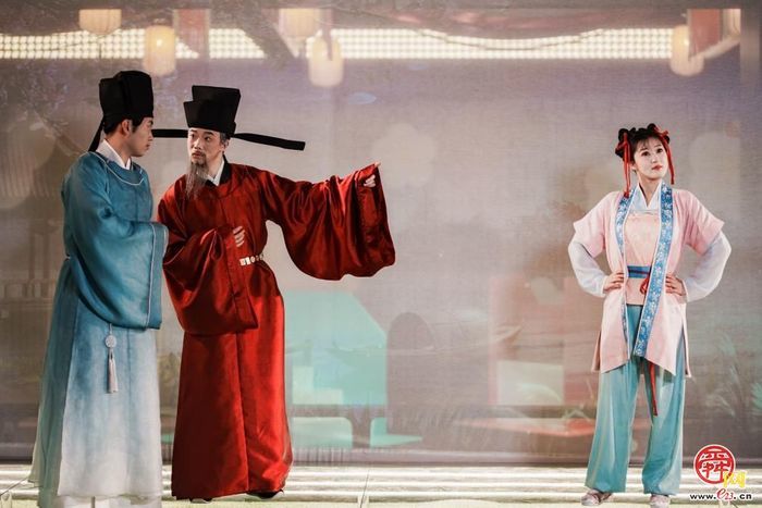 词揽鹊华千年景 易安风骨如梦来 ——如梦令宋词主题演艺乐园盛大开园