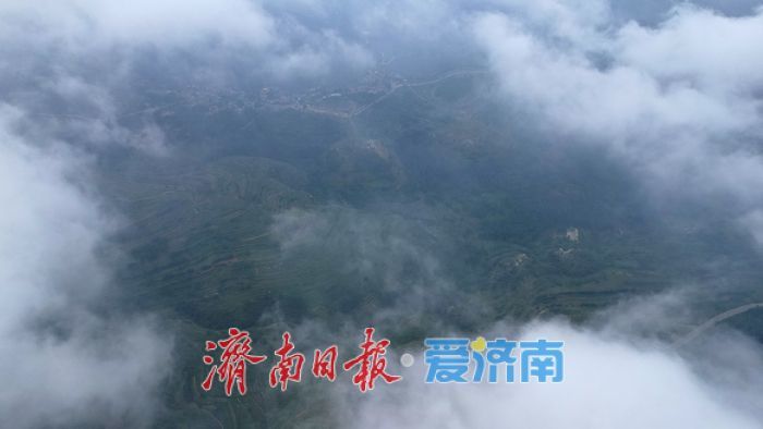 一年四季 泉在济南丨云雾翻涌似仙境！济南上空现云海景观，云海延时摄影来了