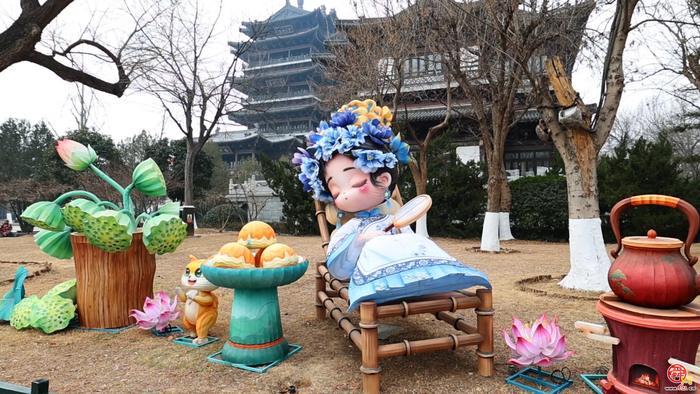 大明湖畔“Q版雨荷”