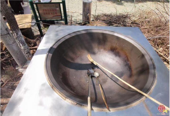 公益大锅菜炖出文旅“烟火气”——探济南外石村乡村振兴新路径