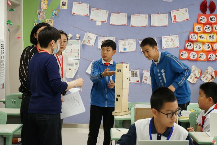 2026年济南市学生数字素养提升实践活动暨济南市中小学生创客大赛成功举办